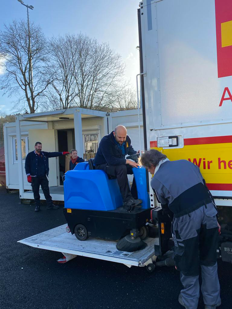 Vykládka nákladního automobilu